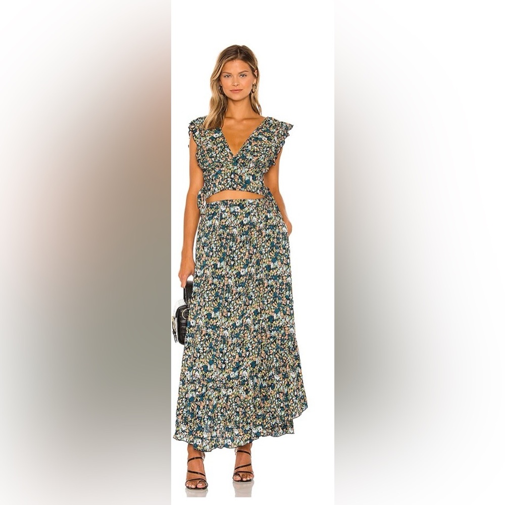 Pretty Dazed Floral V Crop top and Ruffle Midi Skirt Set